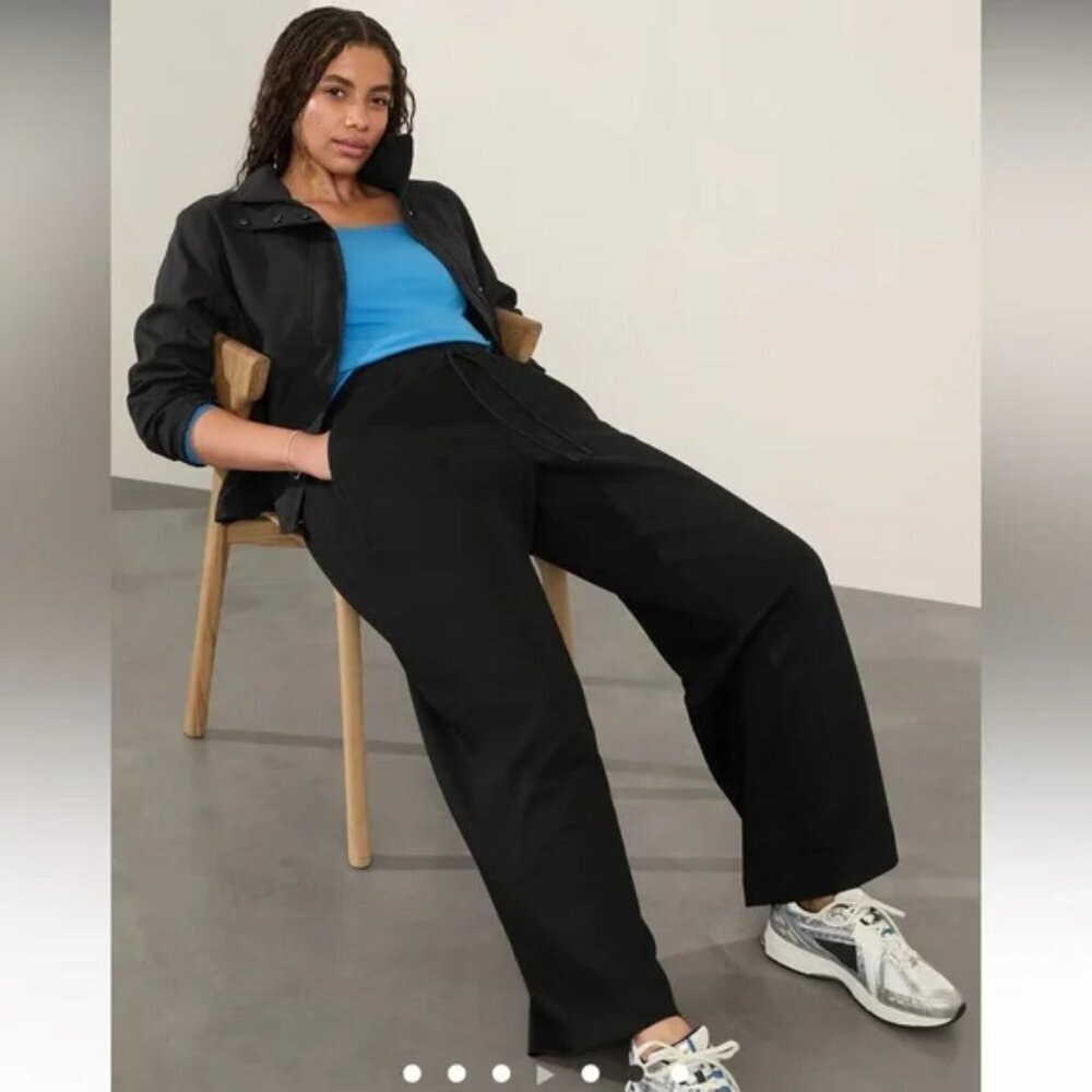 Athleta Wide Leg Pants in Black